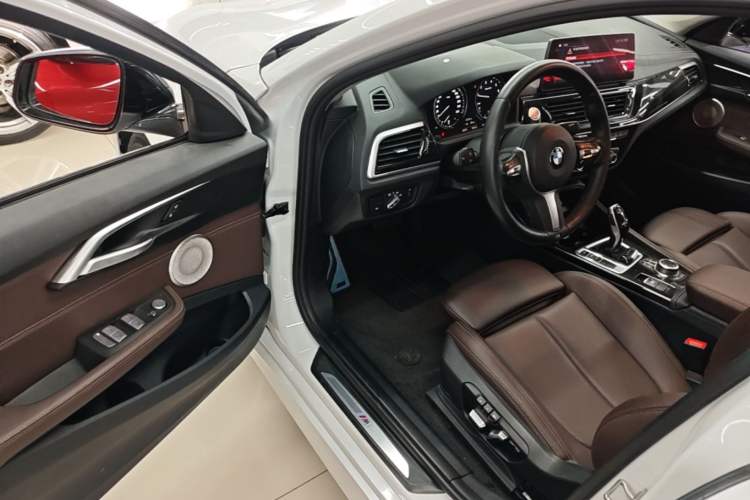 Used BMW 1 Series 2022 120i M Sport Night Edition Driver Seat