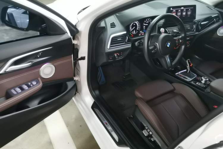 Used BMW 1 Series 2022 125i M Sport Night Edition Driver Seat