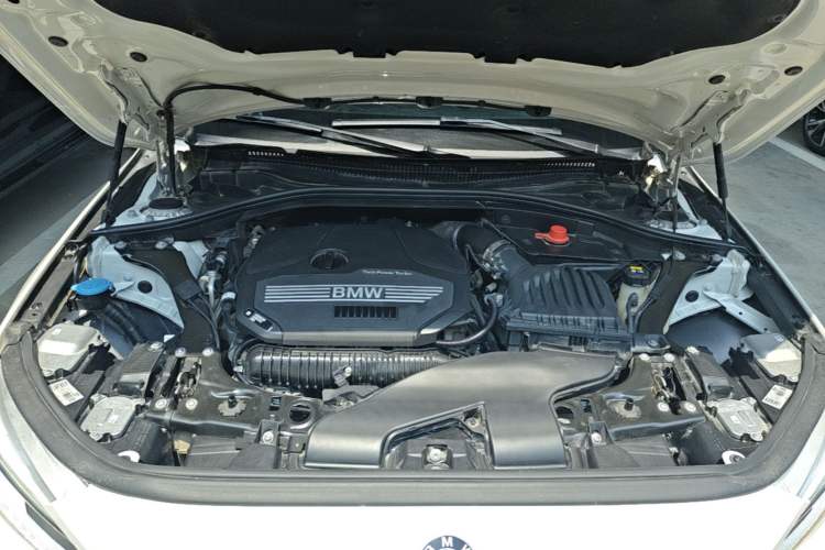 Used BMW 1 Series 2022 125i M Sport Night Edition Engine Bay