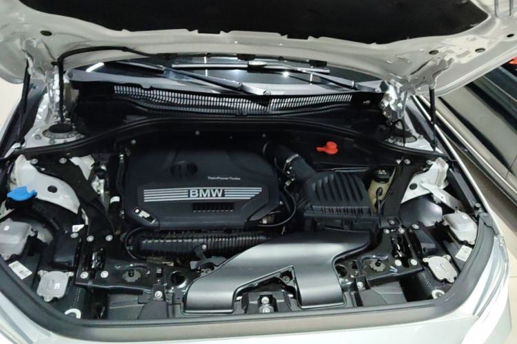 Used BMW 1 Series 2022 125i M Sport Night Edition Engine Bay