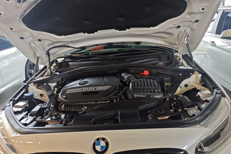 Used BMW 1 Series 2022 125i M Sport Night Edition Engine Bay