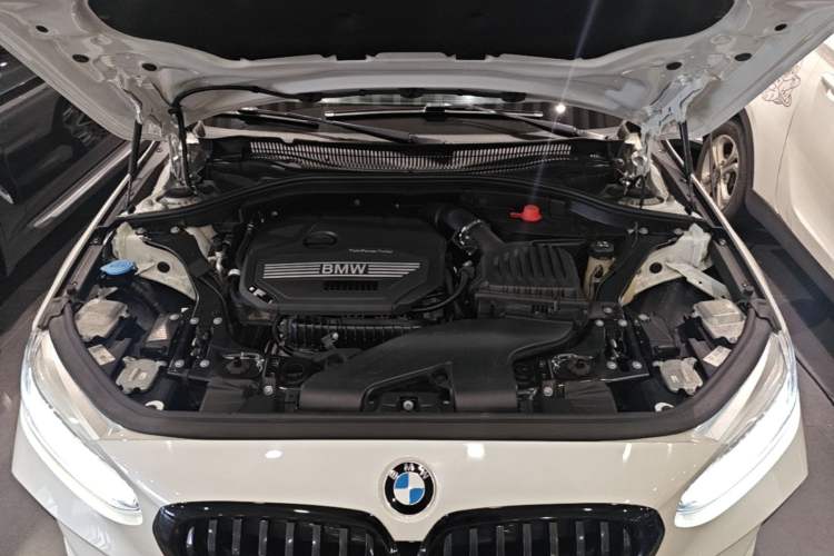 Used BMW 1 Series 2022 120i M Sport Night Edition Engine Bay