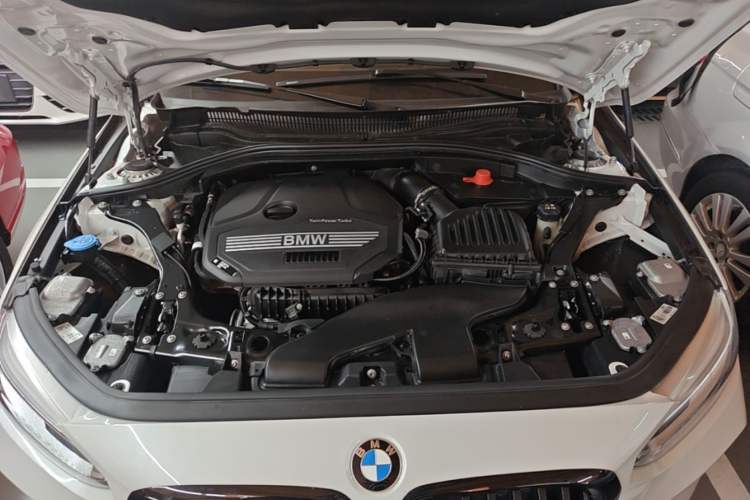 Used BMW 1 Series 2022 120i M Sport Night Edition Engine Bay
