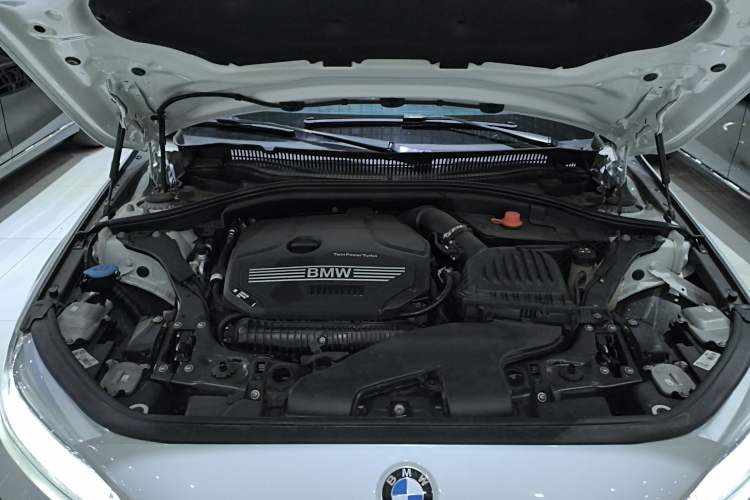 Used BMW 1 Series 2022 125i M Sport Night Edition Engine Bay