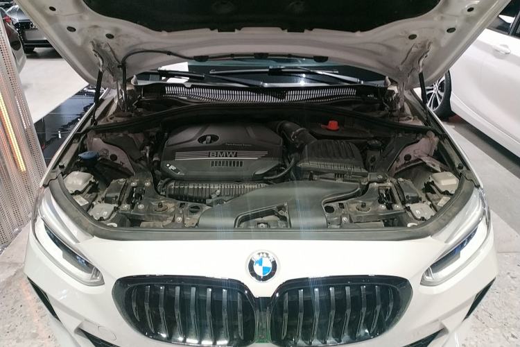 Used BMW 1 Series 2022 125i M Sport Night Edition Engine Bay