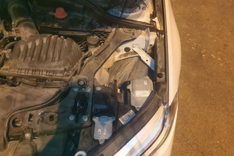 Used BMW 1 Series 2022 120i M Sport Night Edition Engine Bay Left