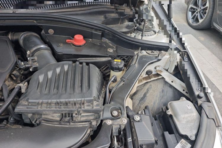 Used BMW 1 Series 2022 120i M Sport Night Edition Engine Bay Left
