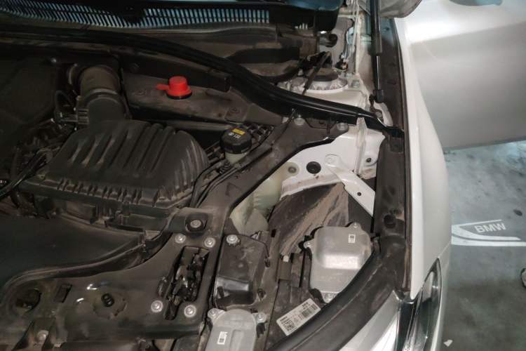 Used BMW 1 Series 2022 125i M Sport Night Edition Engine Bay Left