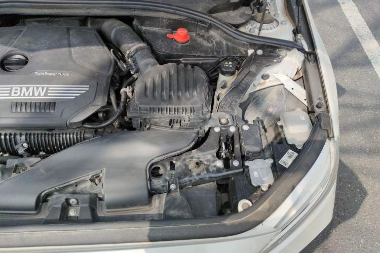 Used BMW 1 Series 2022 125i M Sport Night Edition Engine Bay Left