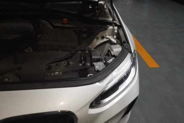 Used BMW 1 Series 2022 120i M Sport Edition Engine Bay Left