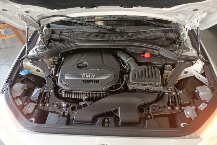 Used BMW 1 Series 2022 125i M Sport Night Edition Engine Bay