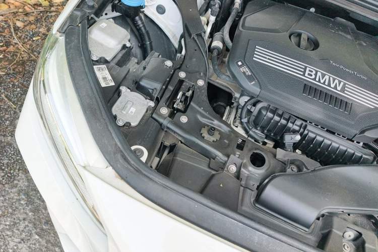 Used BMW 1 Series 2022 120i M Sport Night Edition Engine Bay Right