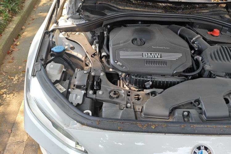 Used BMW 1 Series 2022 120i M Sport Night Edition Engine Bay Right