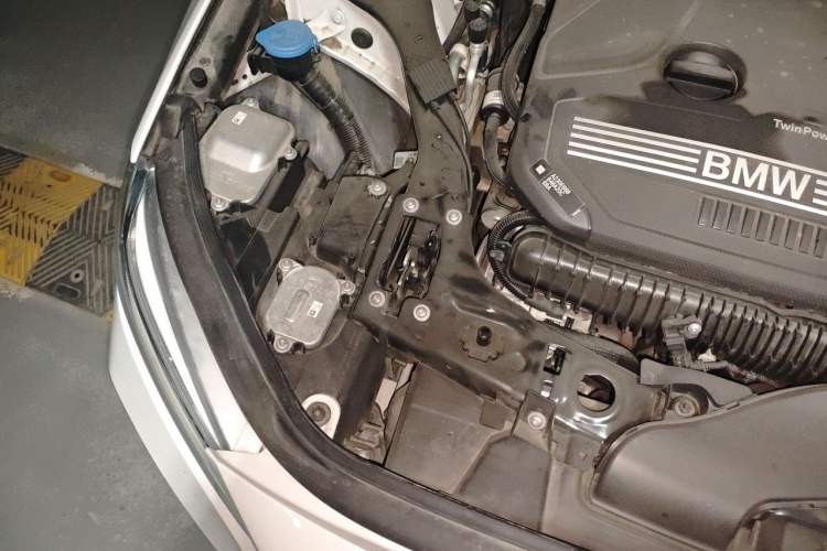 Used BMW 1 Series 2022 125i M Sport Night Edition Engine Bay Right