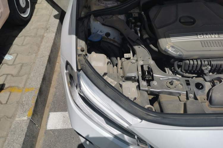 Used BMW 1 Series 2022 120i M Sport Night Edition Engine Bay Right