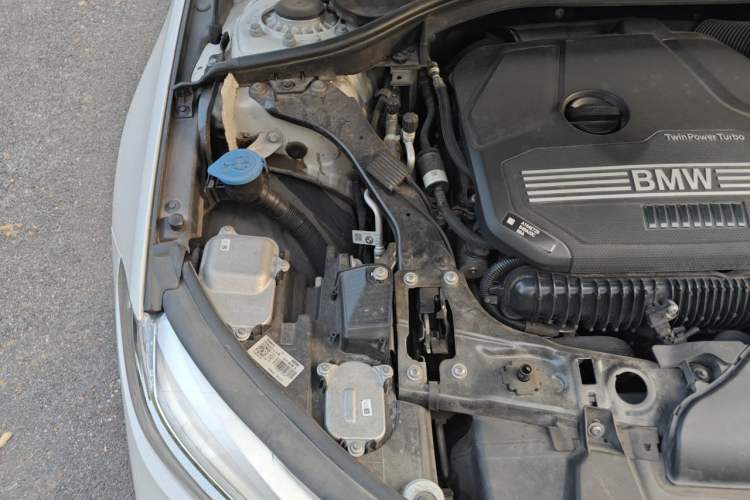 Used BMW 1 Series 2022 125i M Sport Night Edition Engine Bay Right