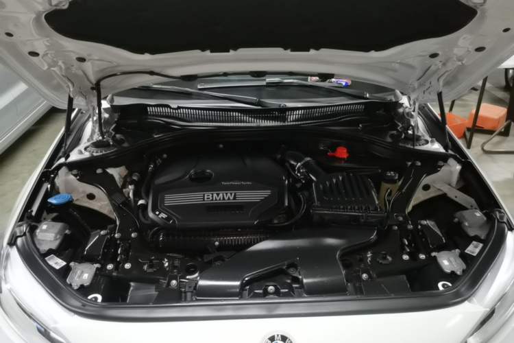 Used BMW 1 Series 2022 125i M Sport Night Edition Engine Bay