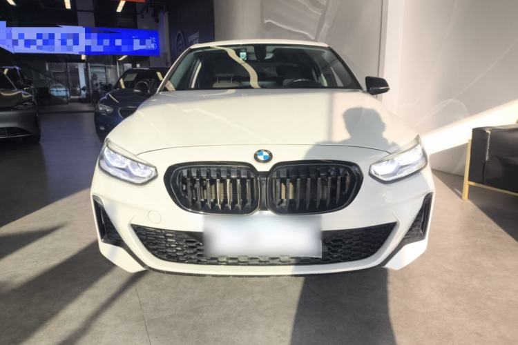 Used BMW 1 Series 2022 120i M Sport Night Edition Exterior 1