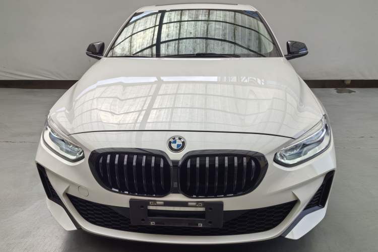 Used BMW 1 Series 2022 120i M Sport Night Edition Exterior 1