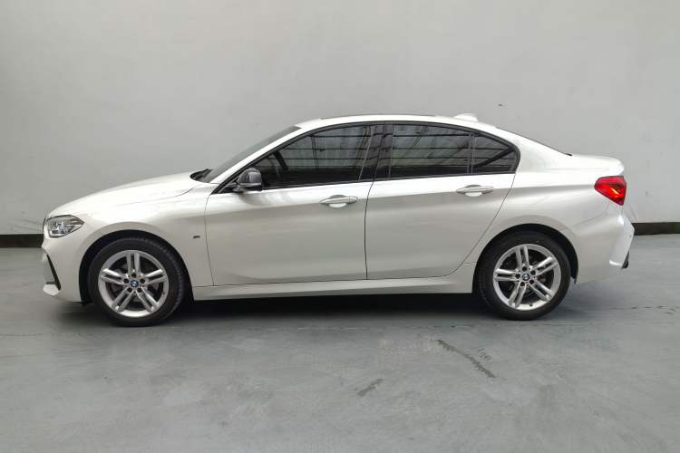 Used BMW 1 Series 2022 120i M Sport Night Edition Exterior 12
