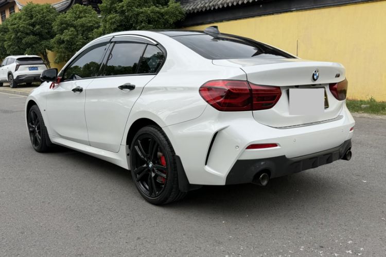 Used BMW 1 Series 2022 125i M Sport Night Edition Exterior 2
