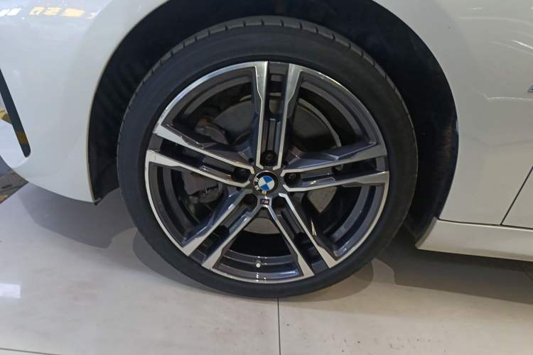 Used BMW 1 Series 2022 125i M Sport Night Edition Exterior 4