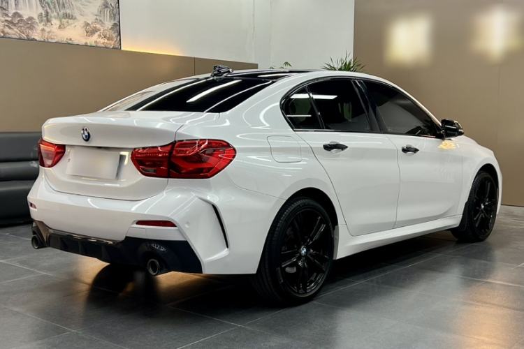 Used BMW 1 Series 2022 125i M Sport Night Edition Exterior 5