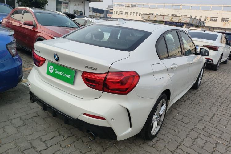 Used BMW 1 Series 2022 120i M Sport Night Edition Exterior 5
