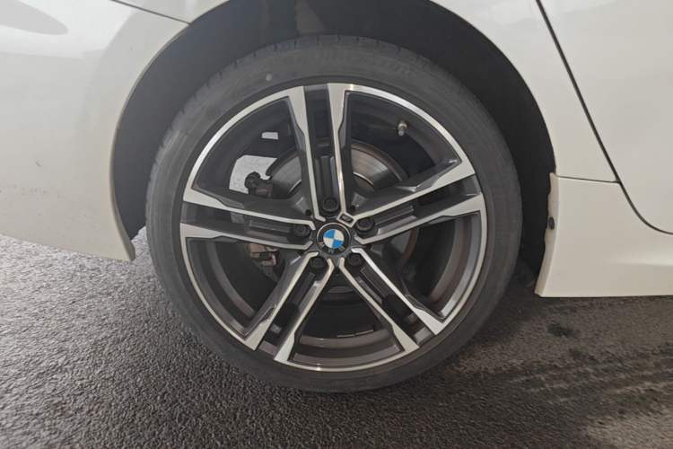 Used BMW 1 Series 2022 125i M Sport Night Edition Exterior 5
