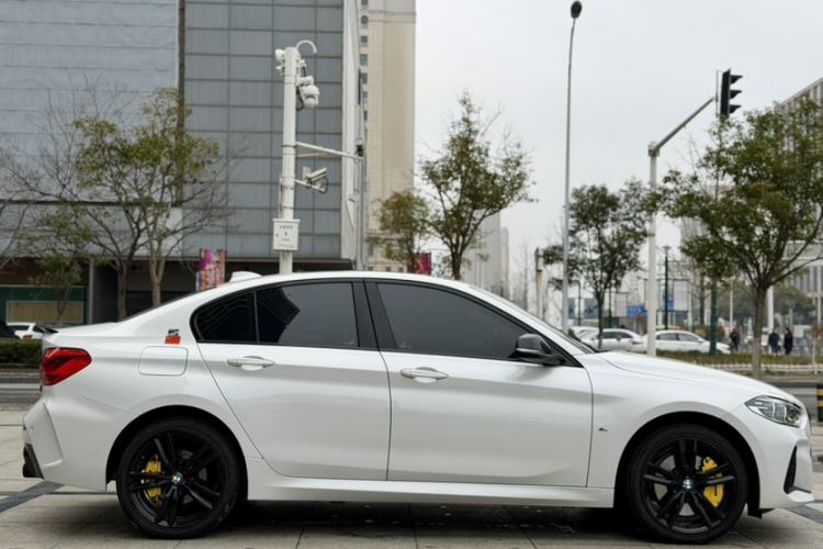 Used BMW 1 Series 2022 125i M Sport Night Edition Exterior 6