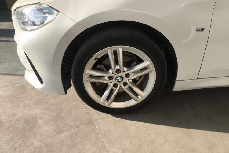 Used BMW 1 Series 2022 120i M Sport Night Edition Exterior 7
