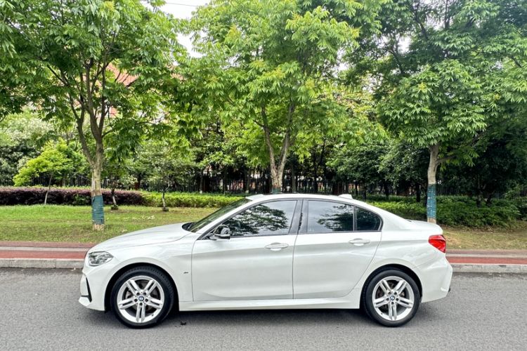 Used BMW 1 Series 2022 120i M Sport Night Edition Exterior 7