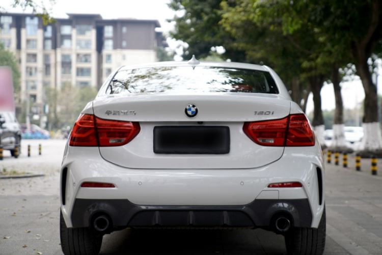 Used BMW 1 Series 2022 120i M Sport Night Edition Exterior 9