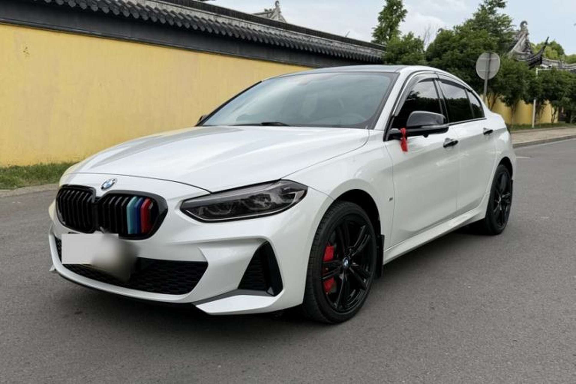 Used BMW 1 Series 2022 125i M Sport Night Edition Front Left 45 Deg