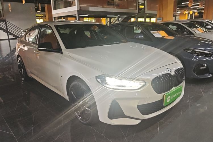 Used BMW 1 Series 2022 125i M Sport Night Edition Front Right 45 Deg