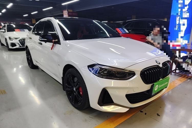 Used BMW 1 Series 2022 125i M Sport Night Edition Front Right 45 Deg