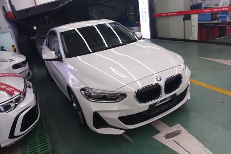 Used BMW 1 Series 2022 120i M Sport Edition Front Right 45 Deg