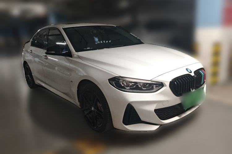 Used BMW 1 Series 2022 125i M Sport Night Edition Front Right 45 Deg