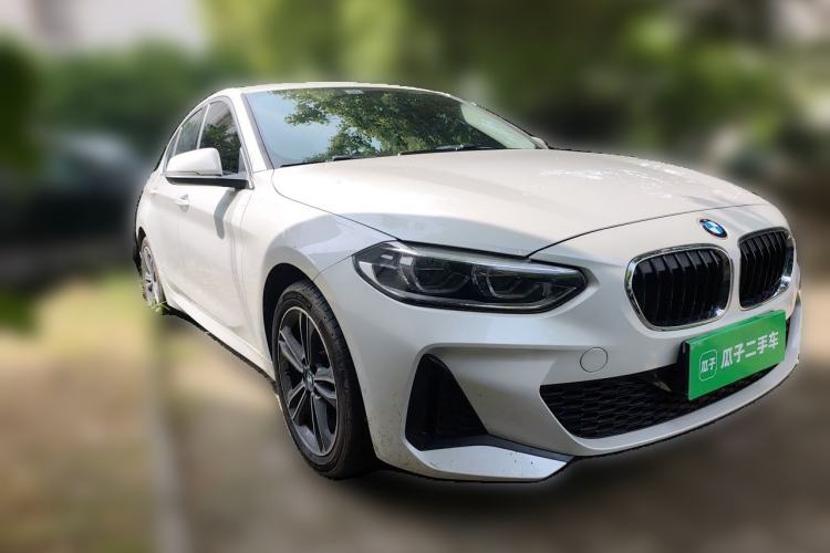 Used BMW 1 Series 2022 120i M Sport Edition Front Right 45 Deg