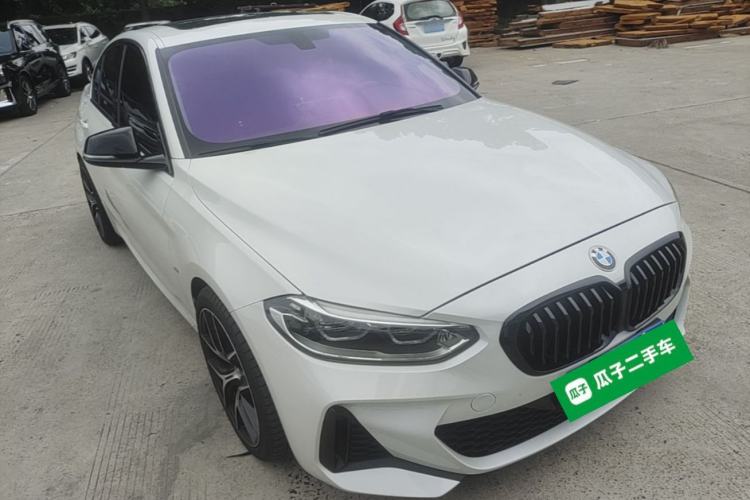 Used BMW 1 Series 2022 125i M Sport Night Edition Front Right 45 Deg