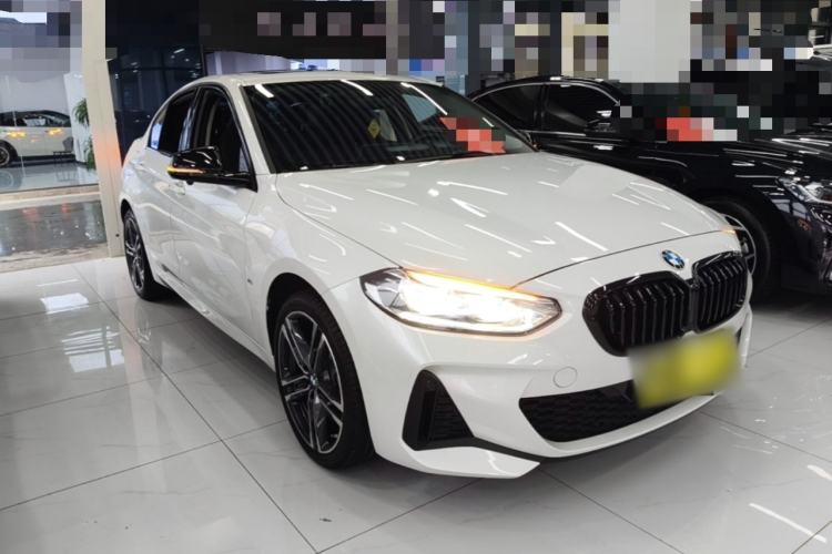 Used BMW 1 Series 2022 125i M Sport Night Edition Front Right 45 Deg
