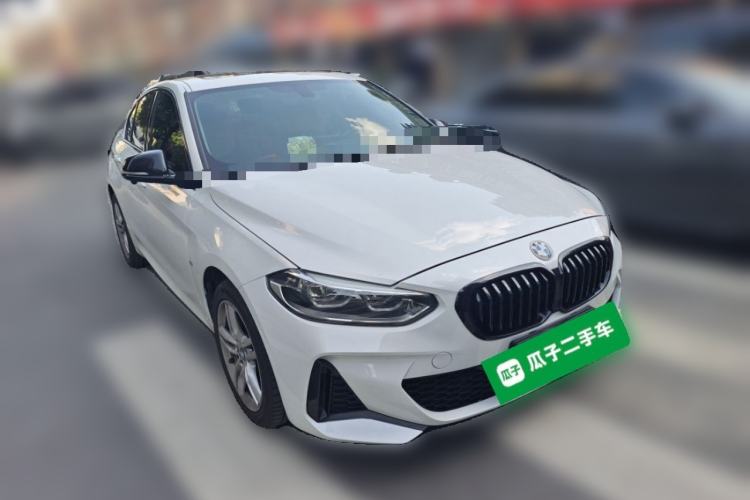 Used BMW 1 Series 2022 120i M Sport Night Edition Front Right 45 Deg