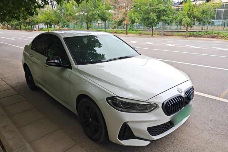 Used BMW 1 Series 2022 120i M Sport Night Edition Front Right 45 Deg