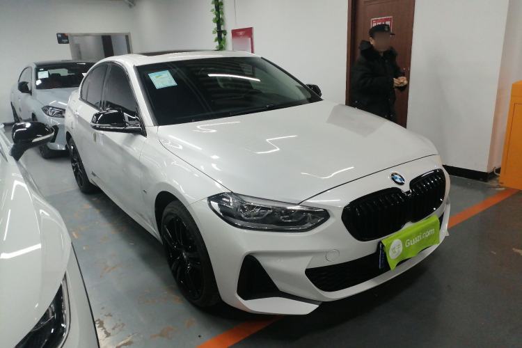 Used BMW 1 Series 2022 125i M Sport Night Edition Front Right 45 Deg