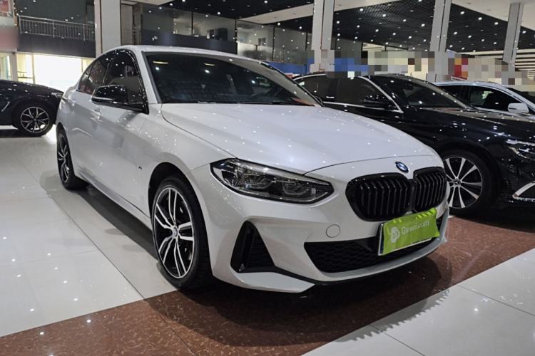 Used BMW 1 Series 2022 125i M Sport Night Edition Front Right 45 Deg