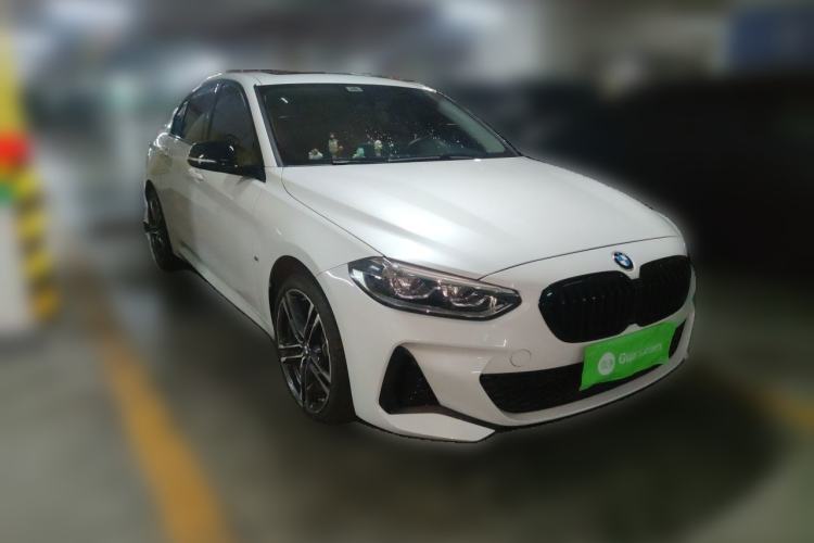 Used BMW 1 Series 2022 125i M Sport Night Edition Front Right 45 Deg