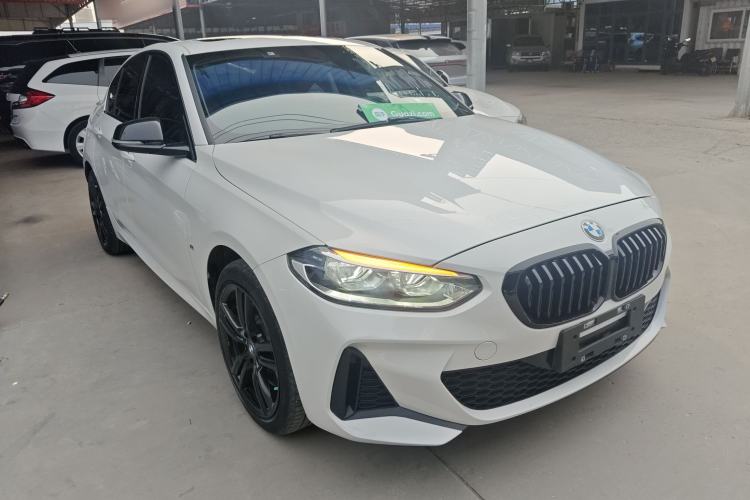 Used BMW 1 Series 2022 125i M Sport Night Edition Front Right 45 Deg