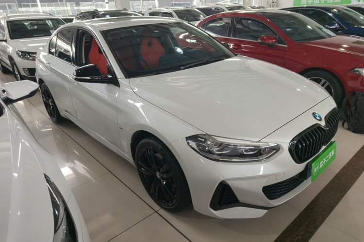 Used BMW 1 Series 2022 125i M Sport Night Edition Front Right 45 Deg