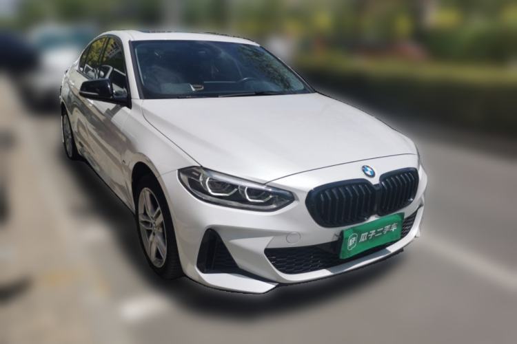 Used BMW 1 Series 2022 120i M Sport Night Edition Front Right 45 Deg