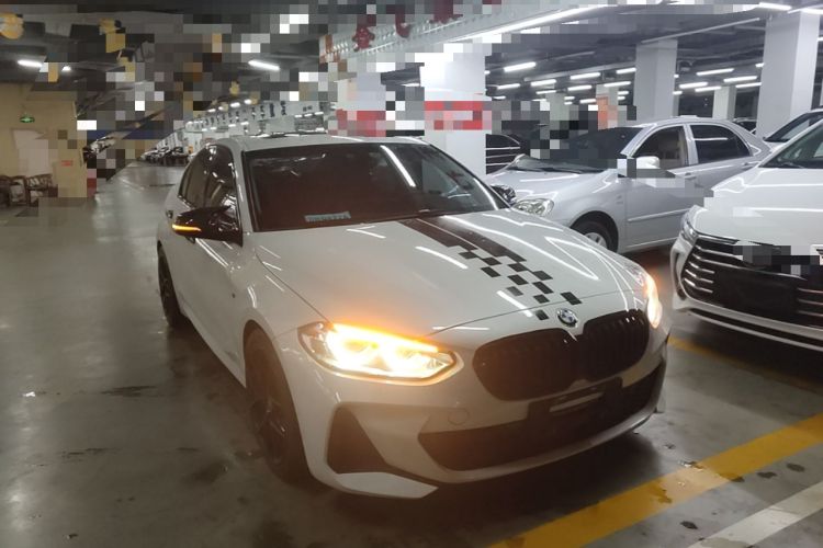Used BMW 1 Series 2022 125i M Sport Night Edition Front Right 45 Deg
